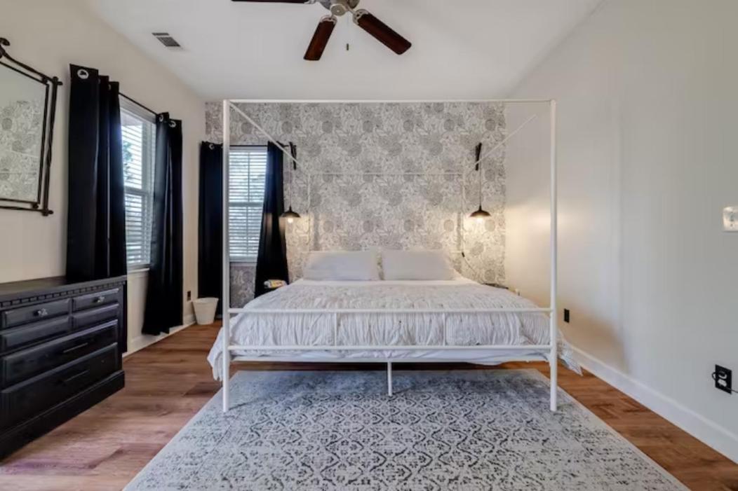 Holiday home Honey, I'm Near - Seen On Hgtv *
