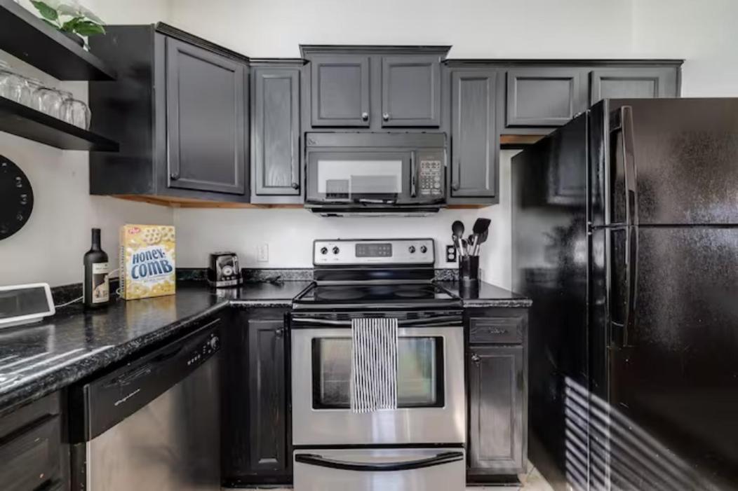 Honey, I'm Near - Seen On Hgtv Savannah