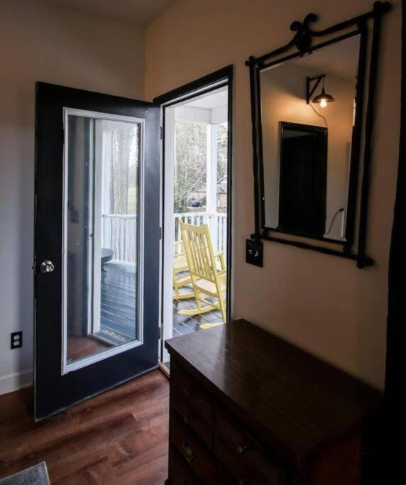 Holiday home Honey, I'm Near - Seen On Hgtv *