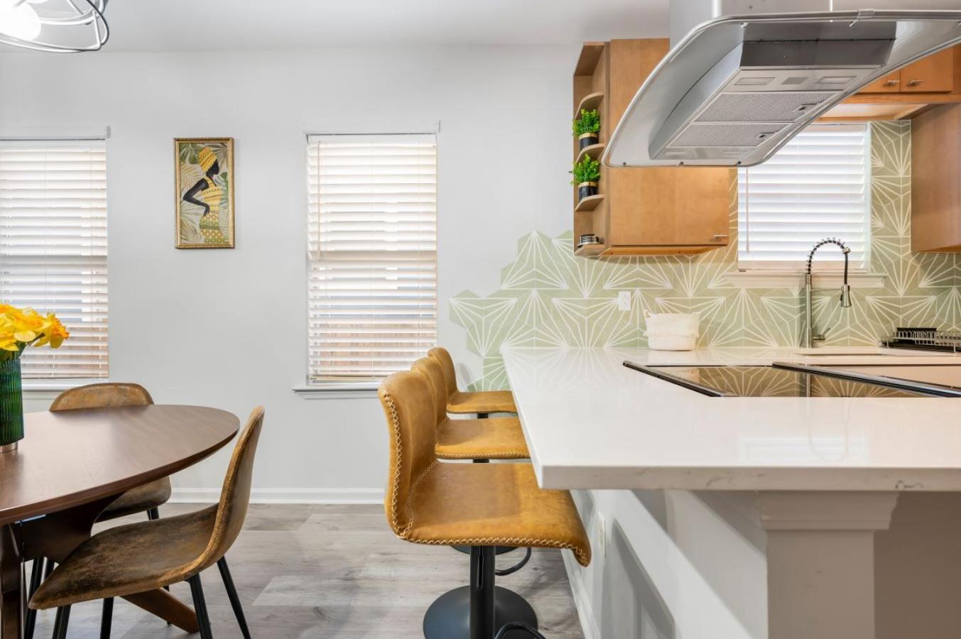 Private Patio - 5 Mins To Forsyth & Dt - Sleeps 10 Savannah