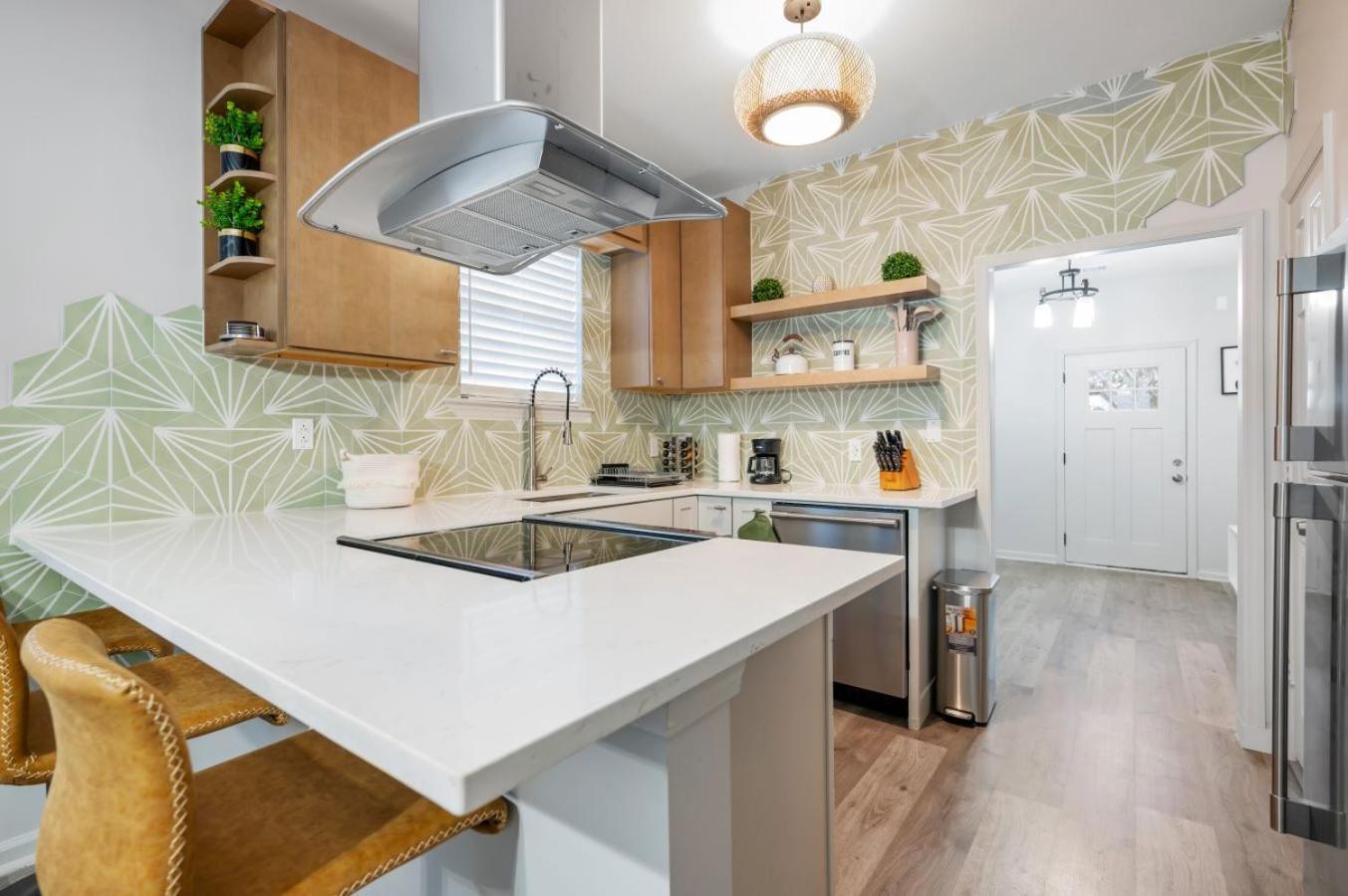 Private Patio - 5 Mins To Forsyth & Dt - Sleeps 10