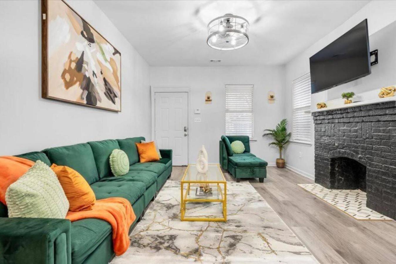 Private Patio - 5 Mins To Forsyth & Dt - Sleeps 10 Savannah