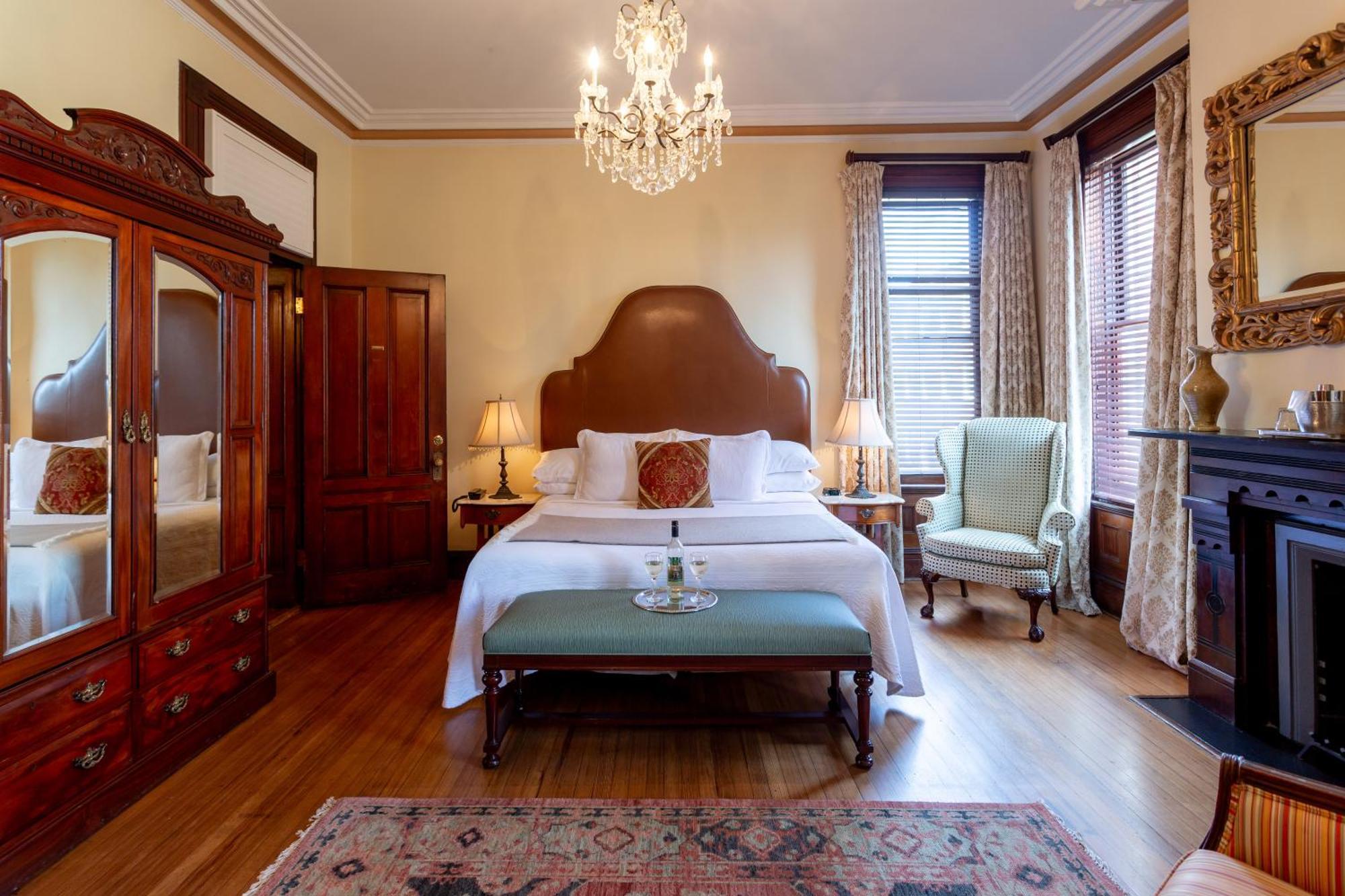 Bed & Breakfast Kehoe House, Historic Of Collection (adults Only)