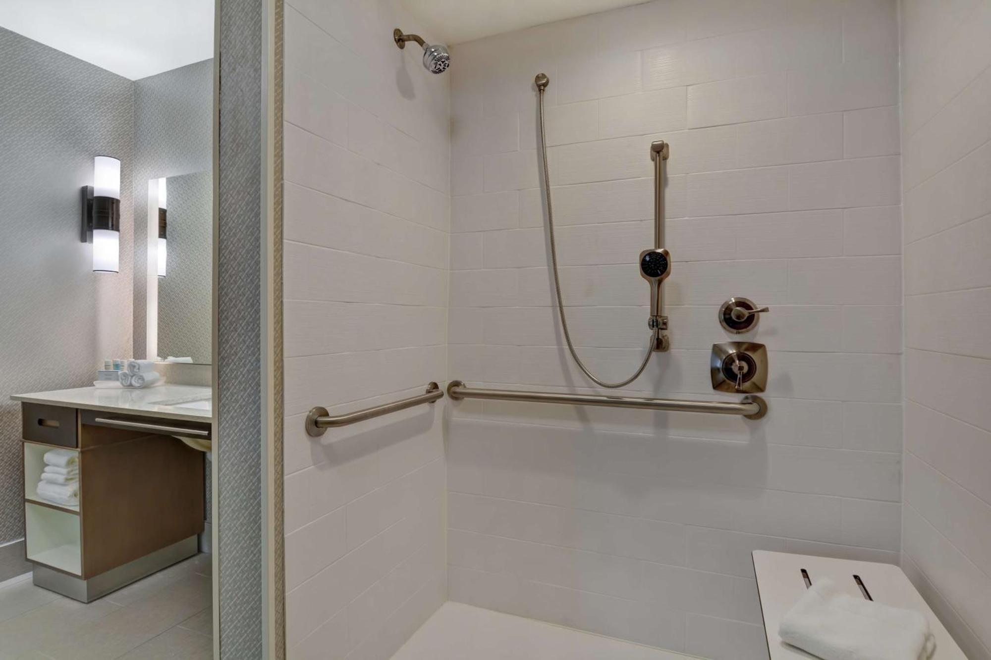 Hotel Homewood By Hilton Airport Savannah