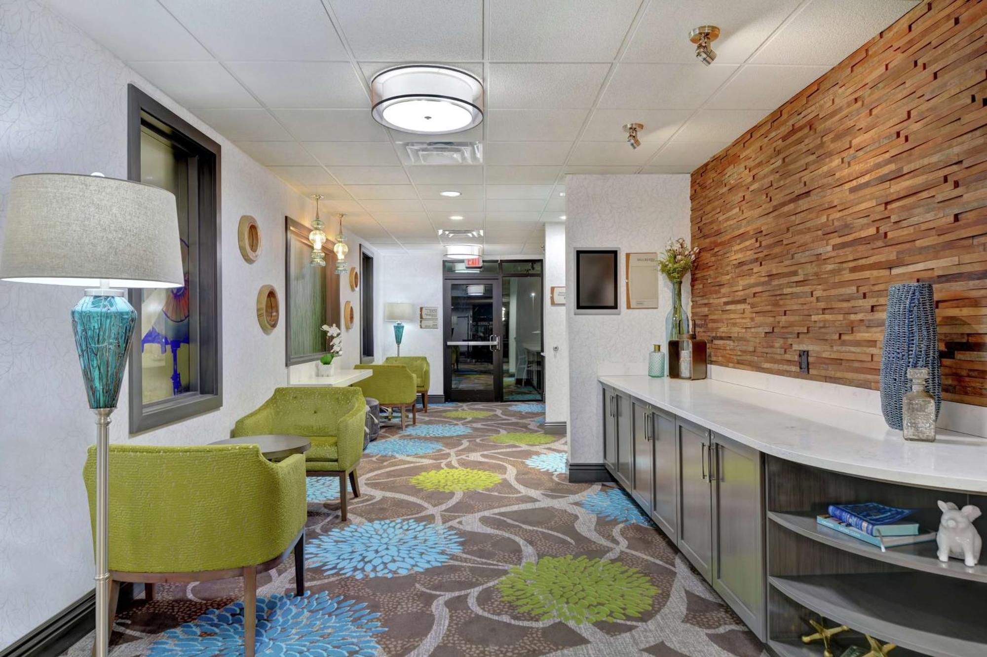 Homewood By Hilton Airport