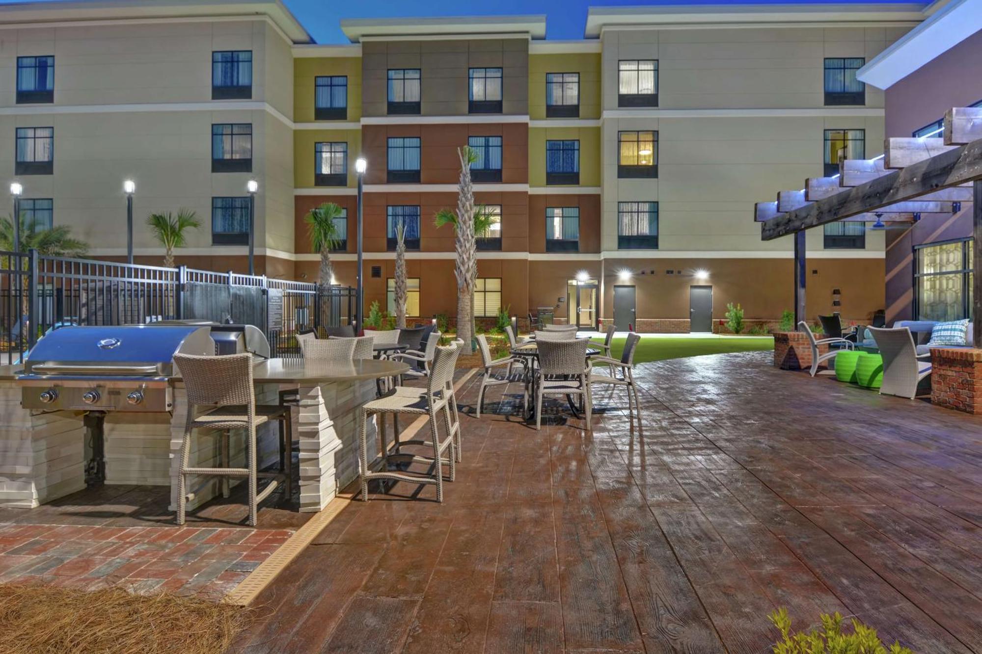 Hotel Homewood By Hilton Airport 3*