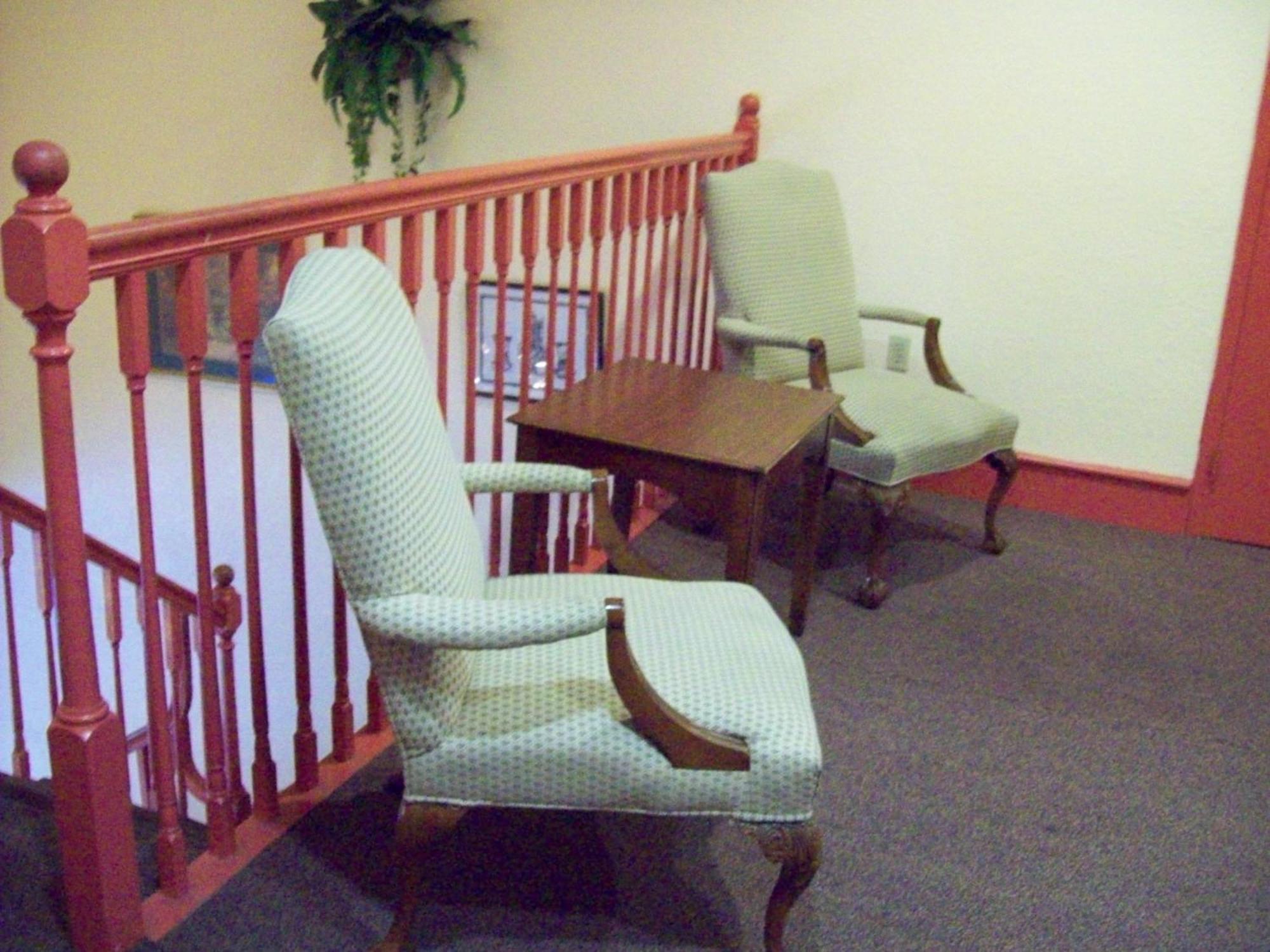 Hotel Days By Wyndham Airport Savannah