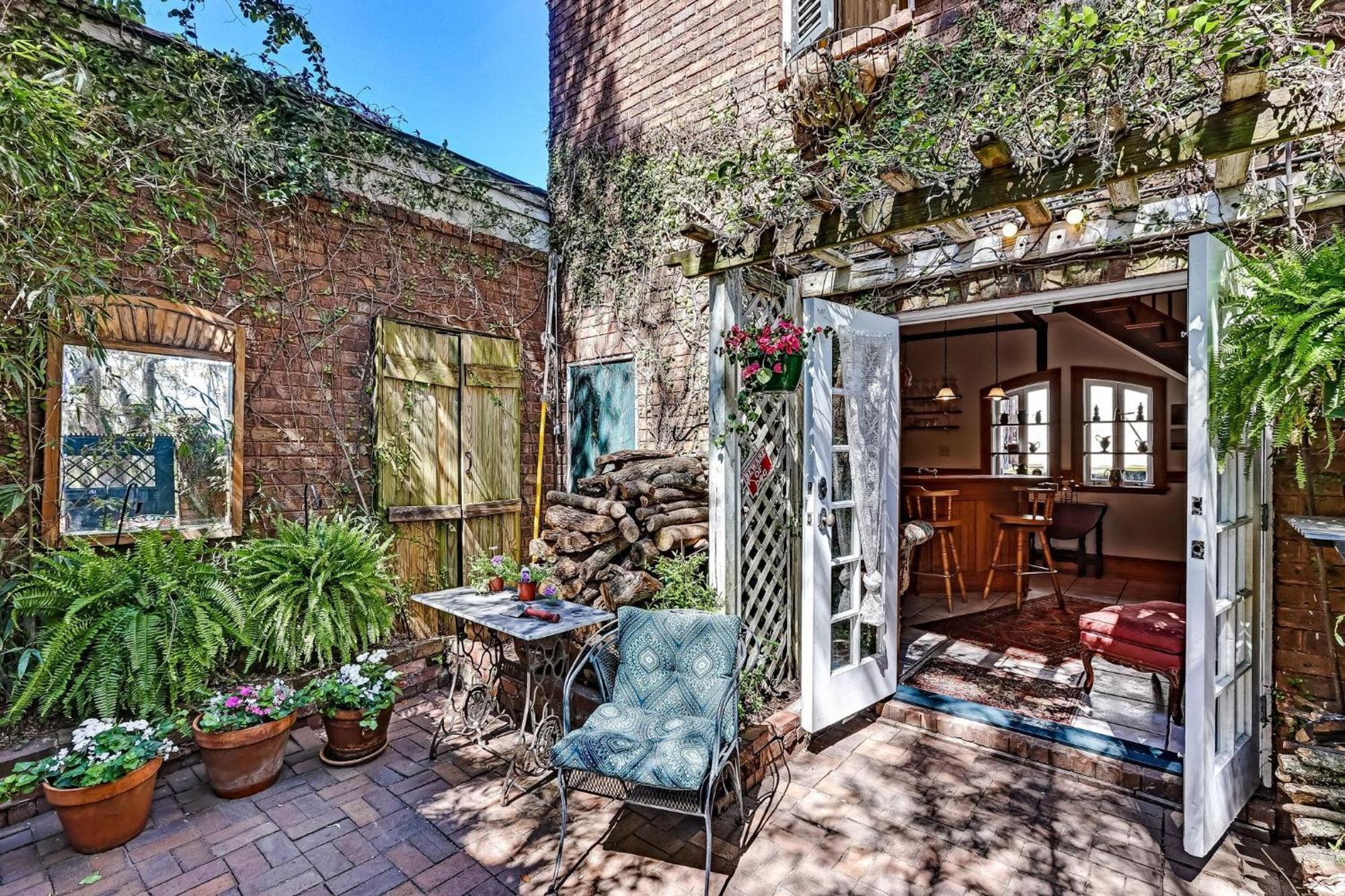554 E Taylor Street Ch * Savannah
