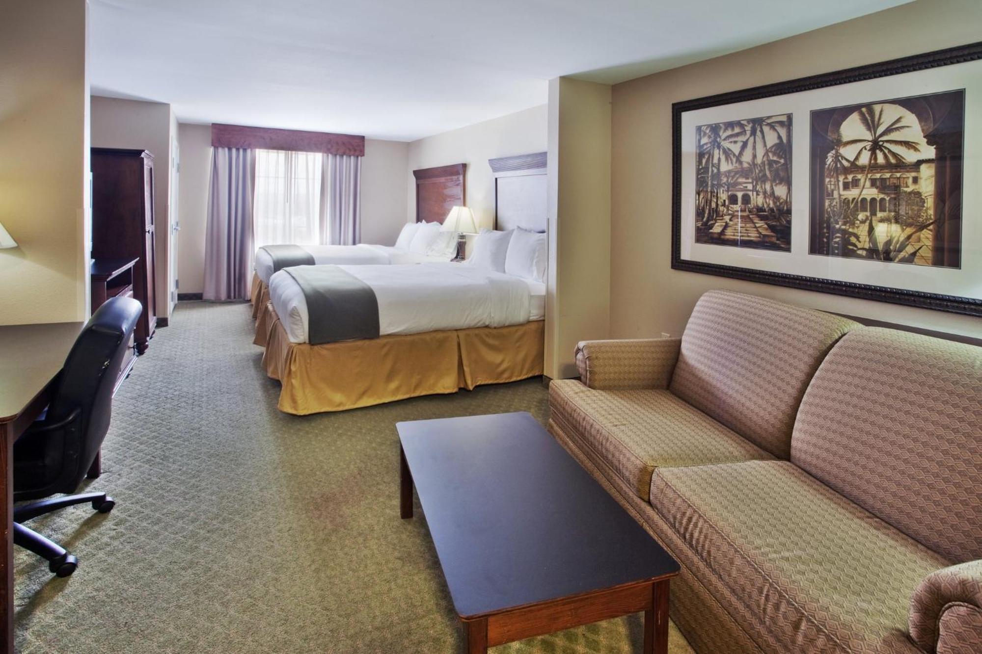 Hotel Express Airport By Ihg 3*