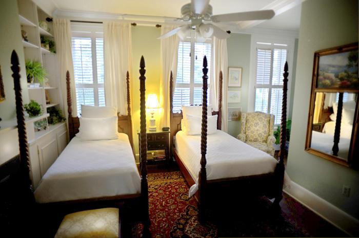 Bed & Breakfast Savannah Bed & Breakfast Inn