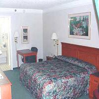 Super 8 By Wyndham Savannah * Savannah