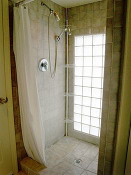 Bed & Breakfast Roussell's Garden 3*