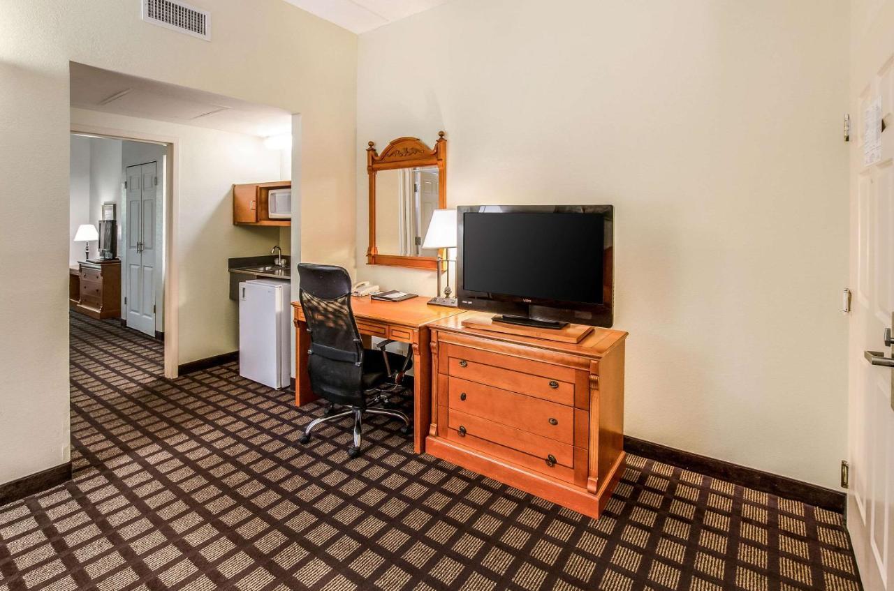 Hotel Gateway &