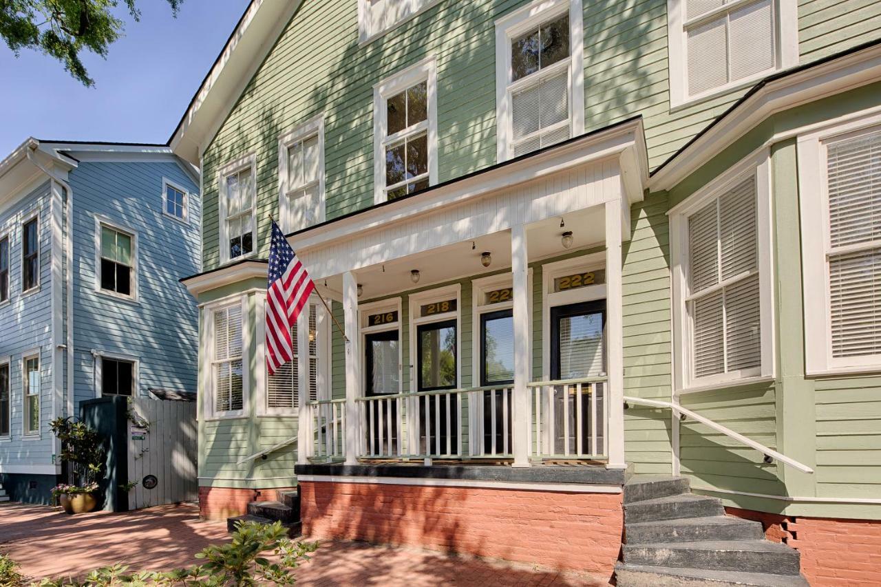 Hideaway * Savannah
