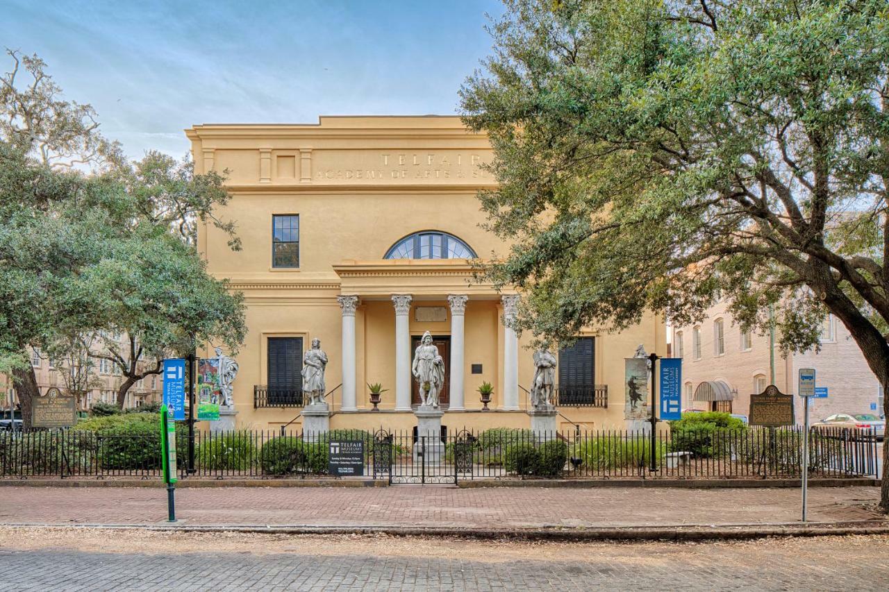 Town * Savannah