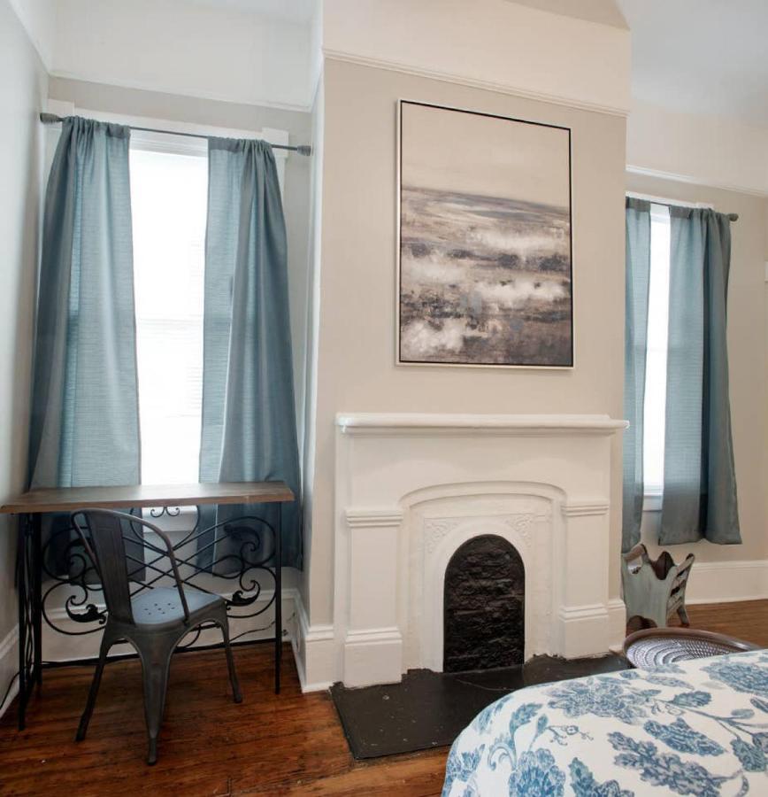 Huge 5 Bed, 5 Bath In Historic Downtown *