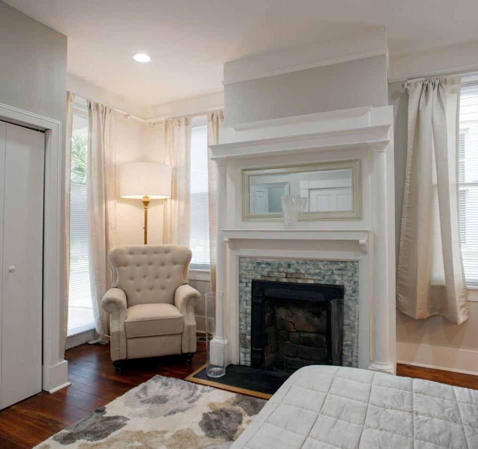 Bed & Breakfast Huge 5 Bed, 5 Bath In Historic Downtown